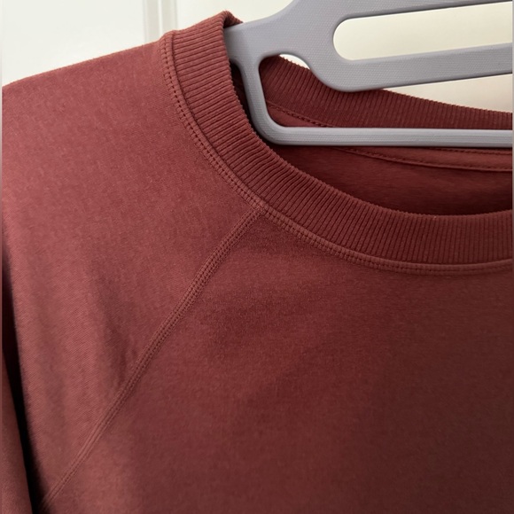 Vuori Long-Sleeve Halo Crew Pullover - Picture 5 of 7